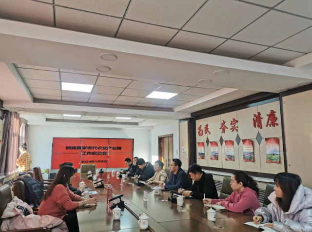 攜大豆和奶業(yè)全鏈條發(fā)展優(yōu)勢，內(nèi)蒙古科右前旗全力創(chuàng)建國家現(xiàn)代農(nóng)業(yè)產(chǎn)業(yè)園